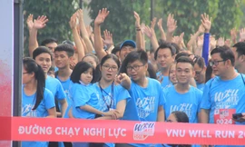 Trao 30 suất học bổng Nghị lực đến các HSSV vượt khó 