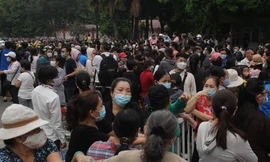 Đến tiễn biệt Chí Tài, người dân nhớ mãi về hình ảnh người nghệ sỹ hiền hậu, thân tình