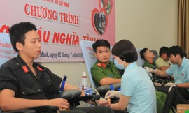 500 lượt chiến sỹ công an TPHCM tham gia 'Giọt máu nghĩa tình'