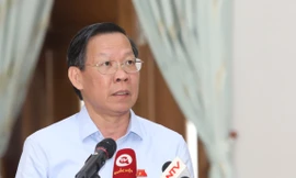 Chủ tịch TPHCM: Tăng lương phải tương ứng với tăng năng suất