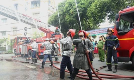 TPHCM chi 120 tỷ sắm đồ phục vụ chữa cháy