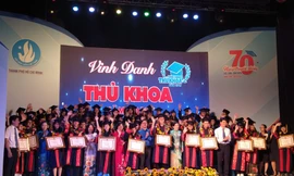 TPHCM vinh danh 66 tân sinh viên và tân cử nhân tiêu biểu 