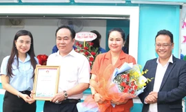 Khánh thành, đưa vào sử dụng hai nhà vệ sinh thông minh tại trung tâm TPHCM