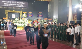 Tiễn đưa ông Nguyễn Thọ Chân về nơi an nghỉ cuối cùng