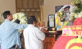 Con trai Chánh Tín đã về đến Việt Nam, kịp tiễn đưa cha đoạn đường cuối