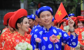 100 cặp cô dâu chú rể hạnh phúc trong lễ cưới tập thể ngày Quốc khánh