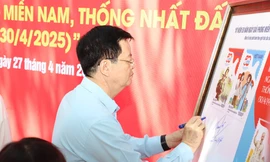 Phát hành bộ tem đặc biệt kỷ niệm 50 năm thống nhất đất nước