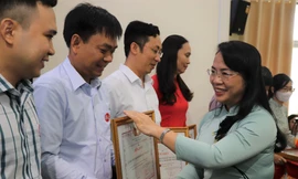 TPHCM: Tuyên dương các tập thể, cá nhân tiêu biểu trong học tập và làm theo Bác