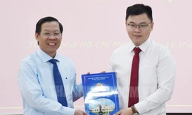 Chỉ đạo mới của Chủ tịch UBND TPHCM về luân chuyển cán bộ