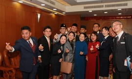 Lãnh đạo Quốc gia các nước tham gia SSEAYP 2019 'thả tim' cùng lãnh đạo TPHCM