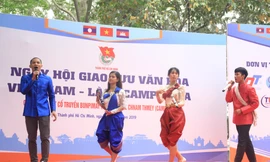 Sân chơi kết nối tình hữu nghị sinh viên 3 nước Việt Nam - Lào - Campuchia 