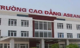 Bị dừng tuyển sinh, trường kiện Bộ Giáo dục ra tòa