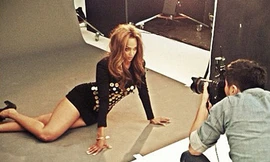 Tyra Banks bất ngờ trở lại với nghề mẫu ảnh