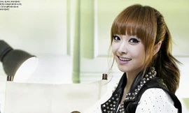 ‘Thủ lĩnh’ f(x) rạng ngời trên Céci