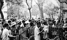 Hoạt động mua bán thời bao cấp qua ảnh