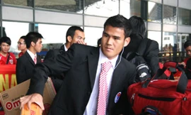 Nỗi khổ ‘đi nước ngoài thi đấu’ của cầu thủ Việt