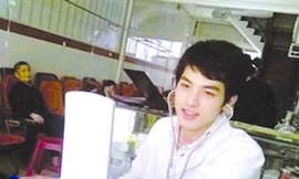 Thiếu nữ nô nức khám bệnh vì bác sĩ quá đẹp trai