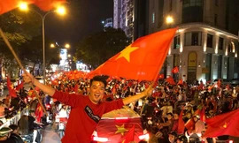 Đàm Vĩnh Hưng, Hoàng Bách hủy sô cổ vũ bóng đá U23 Việt Nam