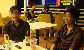 Nhuốc nhơ kiếp bán dâm trong thế giới đồng tính