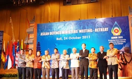 Trưởng đoàn ADMM Retreat các nước và Tổng Thư ký ASEAN tại hội nghị