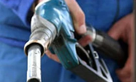 Giữ nguyên giá bán lẻ xăng dầu