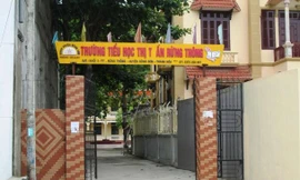 “Ép” học sinh đóng tiền: Trường trả lại tiền cho phụ huynh