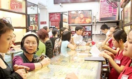 Bạc tóc vì… vàng trang sức