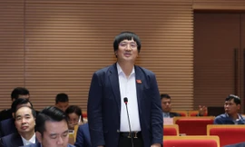 Đại biểu Phạm Đình Đoàn phát biểu tại hội trường