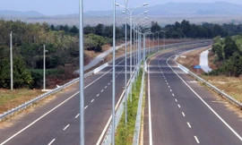 Quốc lộ 32, đoạn từ xã Đường Lâm (thị xã Sơn Tây) đi thị trấn Tây Đằng (huyện Ba Vì) sẽ được cải tạo, nâng cấp với chiều rộng 35m