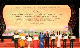 UBND TP. Hà Nội tặng danh hiệu “Người tốt, việc tốt” cho 12 cá nhân trên địa bàn thành phố Hà Nội.