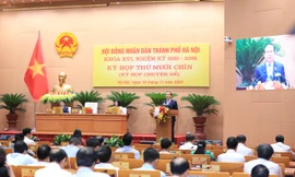 HĐND TP Hà Nội xem xét chi thu nhập tăng thêm cho cán bộ, công chức, viên chức 