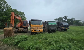 Luật sư nói về vụ hủy hoại tài sản, khai thác đất trái phép trong đêm ở Hà Nội