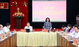  Phó Bí thư Thường trực Thành ủy Nguyễn Thị Tuyến phát biểu tại hội nghị