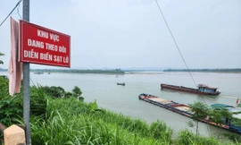 Hà Nội đề nghị tỉnh Phú Thọ cung cấp tài liệu về cấp phép khai thác cát tại khu vực giáp ranh