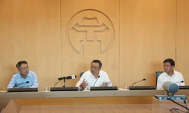 Chủ tịch UBND TP. Hà Nội Trần Sỹ Thanh phát biểu tại cuộc họp