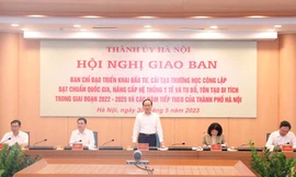 Ông Nguyễn Ngọc Tuấn, Phó Bí thư Thành ủy, Chủ tịch HĐND TP. Hà Nội phát biểu tại hội nghị