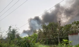 Đốt rác, chất thải là một trong những nguyên nhân gây ô nhiễm không khí ở Hà Nội