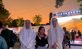 ‘Ngày văn hóa UAE 2024’ thu hút đông đảo bạn trẻ tham gia trải nghiệm văn hóa