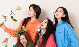 Fan K-Pop xúc động khi 4 thành viên T-ARA bất ngờ tái xuất sau 3 năm vắng bóng