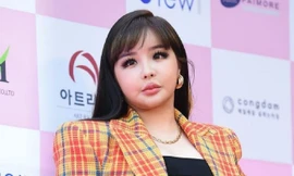 YG lại dính phốt: Fan 2NE1 tố không tôn trọng thành viên, xóa ảnh Park Bom khỏi album nhóm