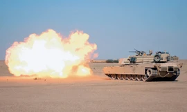 'Vua chiến trường' Abrahams Mỹ khủng cỡ nào?