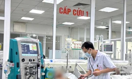 Nam thanh niên nguy kịch sau 3 ngày ăn tiết canh