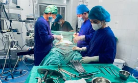 Báo động đỏ cấp cứu sản phụ nguy kịch vì vỡ thai ngoài tử cung