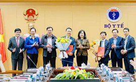 Bộ trưởng Bộ Y tế bổ nhiệm nhiều lãnh đạo cục, đơn vị quan trọng