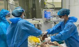 Ngày 3/8, số mắc COVID-19 và số bệnh nhân nặng tăng cao kỉ lục nhất trong 3 tháng qua