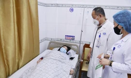 Cảnh giác với tình trạng tím tái, co giật, tổn thương phổi hậu COVID-19