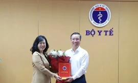 Bộ trưởng Bộ Y tế bổ nhiệm cán bộ chủ chốt