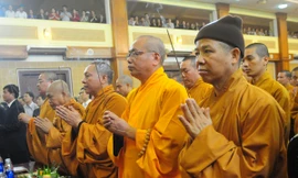 Cầu siêu thoát, thức tỉnh người sống