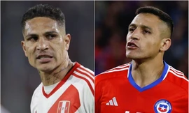 Paolo Guerrero và Alexis Sanchez.