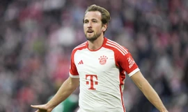 Kane tiếp tục ghi bàn.